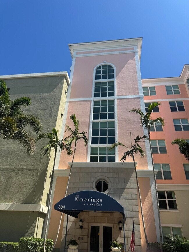 Building Photo - 356 Moorings Dr