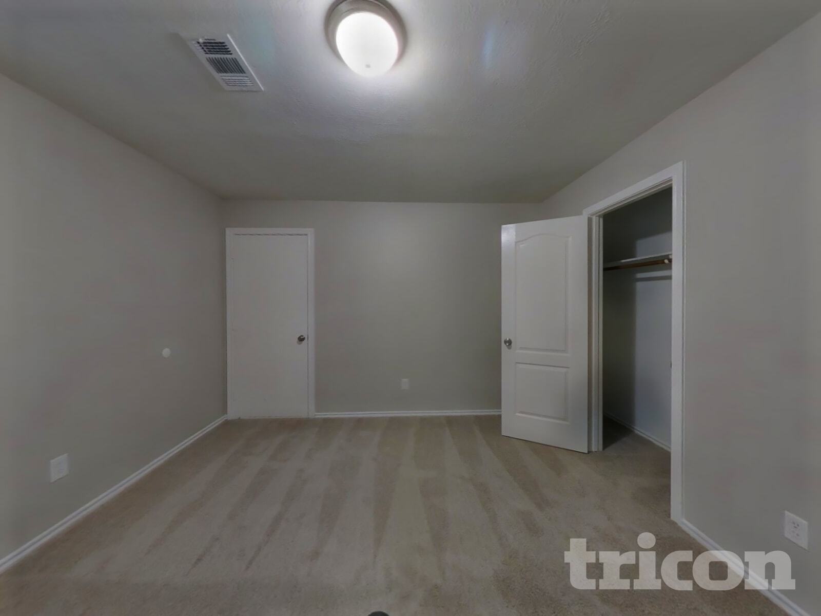 Building Photo - 21207 Woodland Green Dr