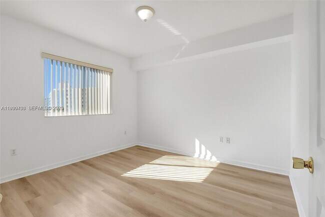 Building Photo - 11050 SW 196th St