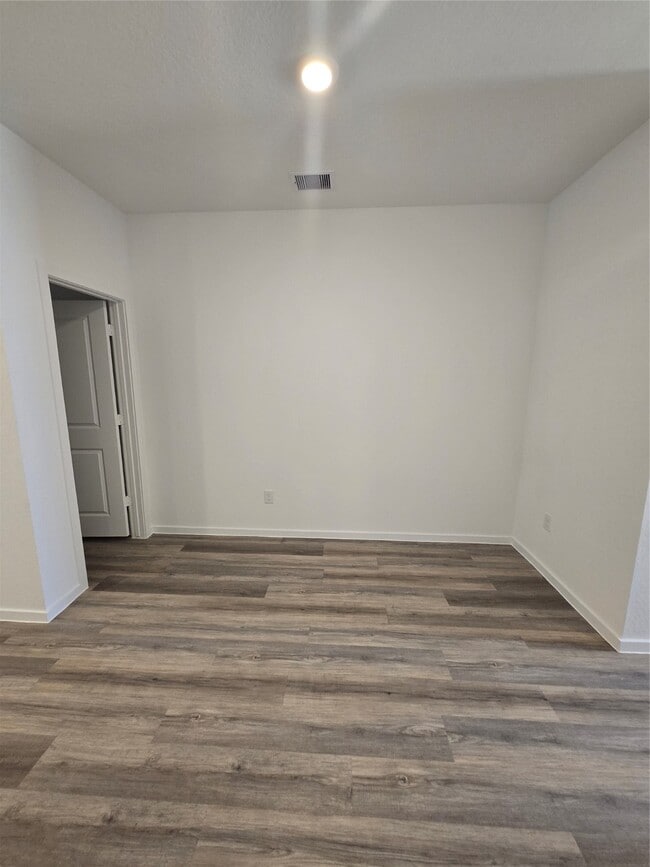 Building Photo - 1003 Moon Drop Ln