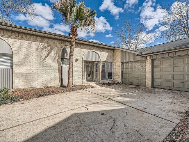 Building Photo - 16310 Cavendish Dr