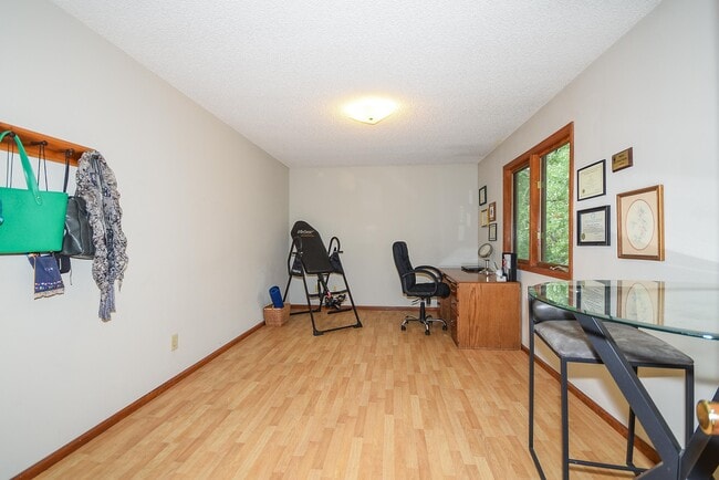 Building Photo - 2642 SCLLC