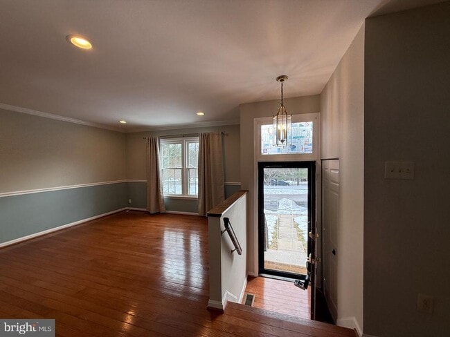 Building Photo - 52 Faraday Dr