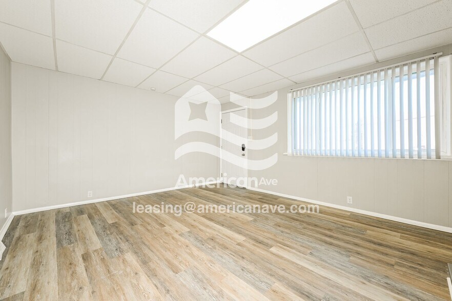 Building Photo - 13 Maytide St