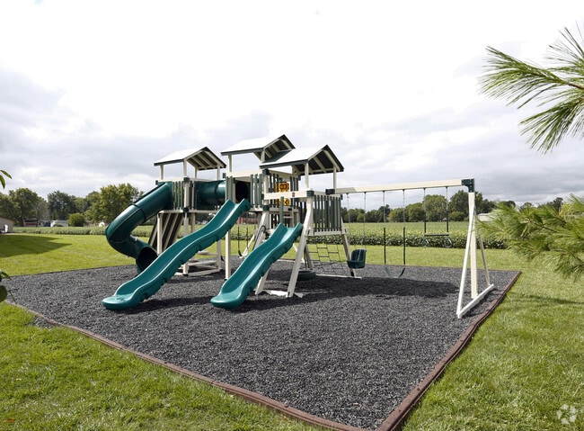 Building Photo - QUAIL RUN