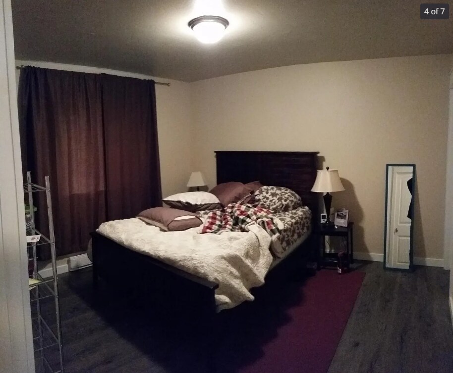 Bedroom 1 - 470 Topaz Rd