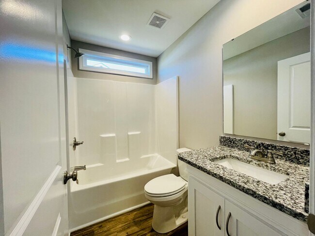 Building Photo - 1 year New 3bd / 2ba w/ high end finishes, right in the heart of Conway!!