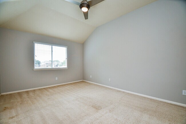 Building Photo - 16230 S Southern Stone Dr