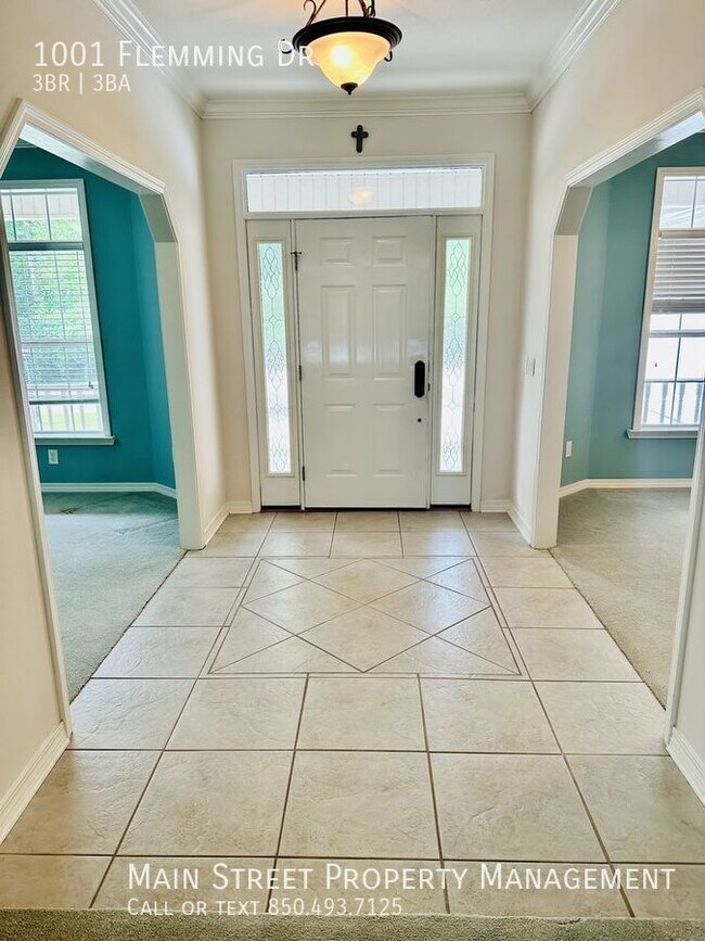 Building Photo - 1001 Fleming Dr