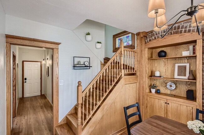 Building Photo - 91 Pearl St