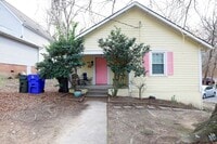 Building Photo - Great home in Chapel Hill!