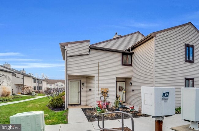 Building Photo - 46-6 Holly Dr