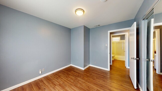 Building Photo - 7107 Westshire Dr