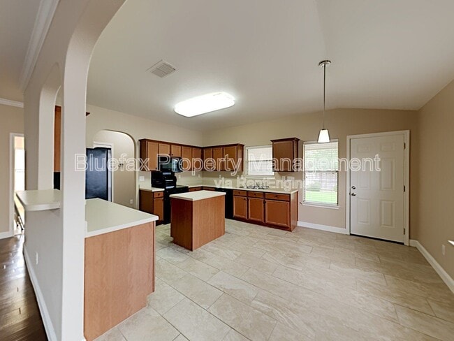 Building Photo - 9723 Connemara Bend