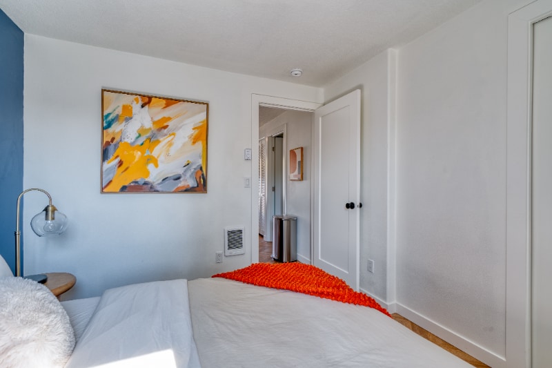 Building Photo - 5222 SE Holgate Blvd