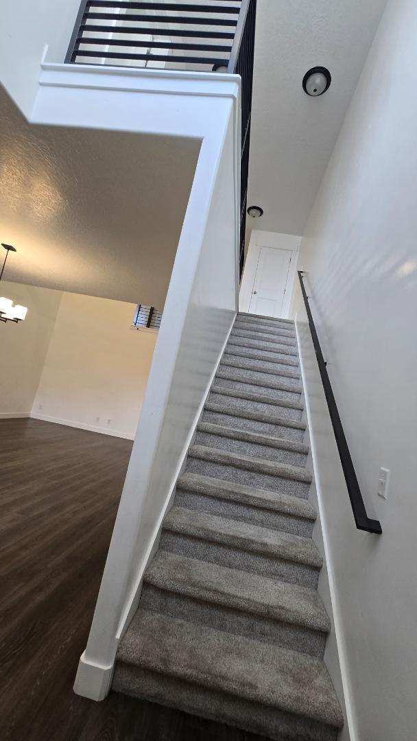 Building Photo - 12977 S Oberon Ln