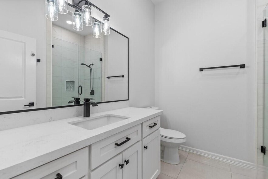 Building Photo - 7401 Hana Dr