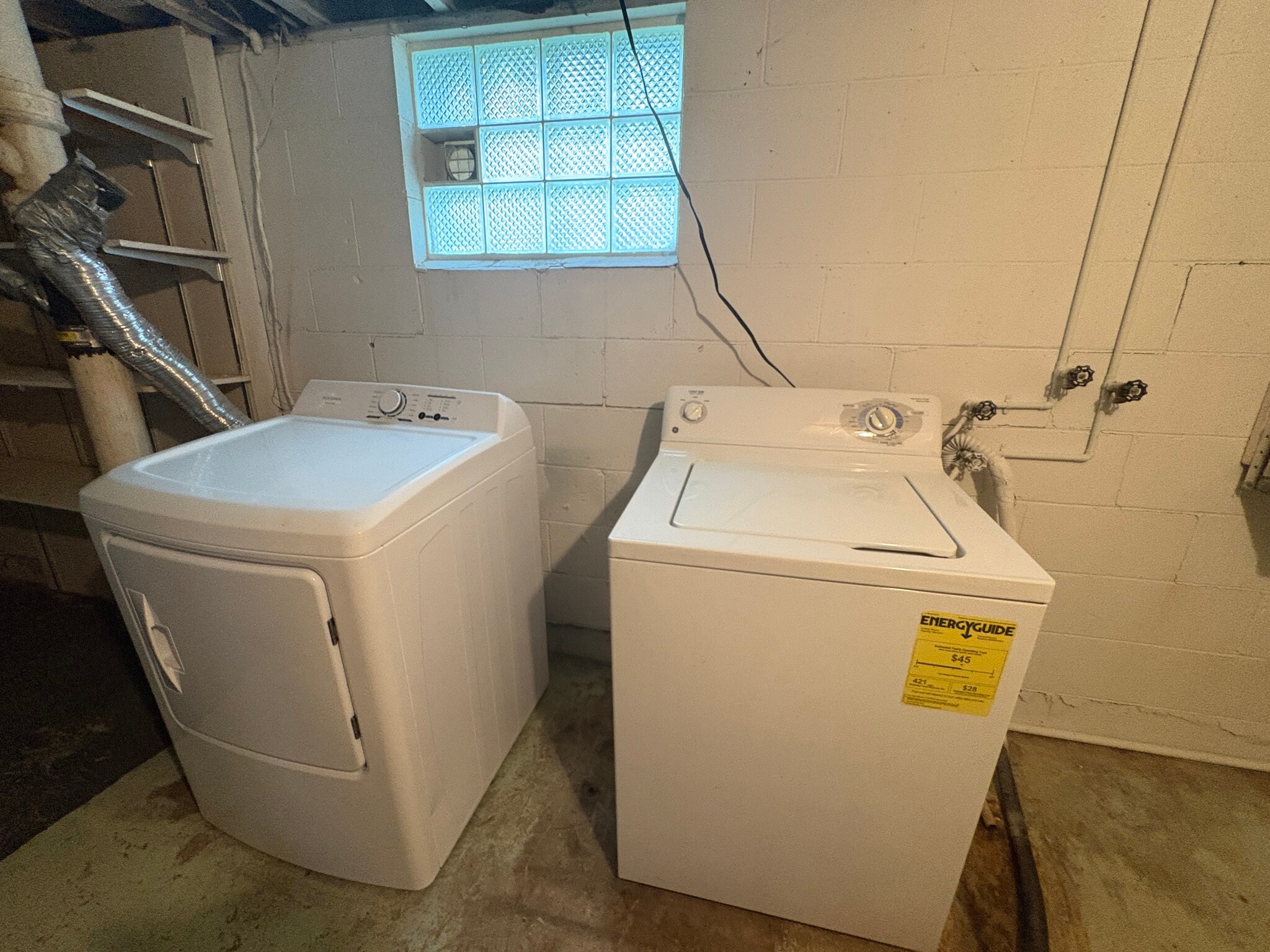 washer and dryer provided - 1368 Westwood Ave