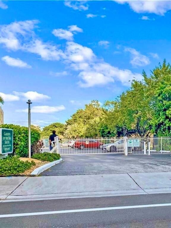 Building Photo - 1541 S Ocean Blvd