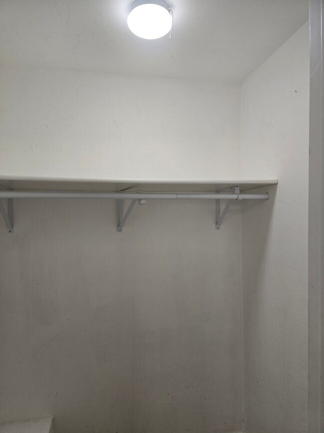 Building Photo - Updated 2 Bedroom 1.5 Bath in Westminster