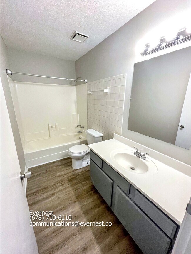 Building Photo - 483 Ellenwood Dr