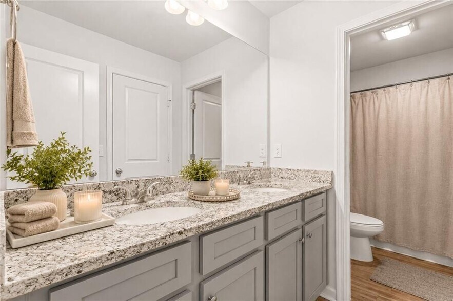 Building Photo - 328 Orchid Dr