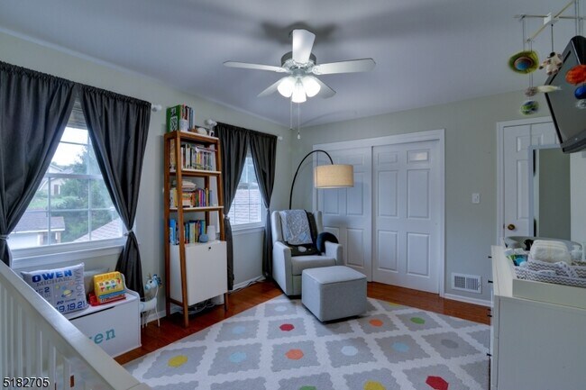 Building Photo - 78 Canterbury Rd