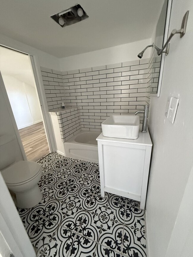 Building Photo - Spacious 4 Bed/2 bath North Bend Charmer