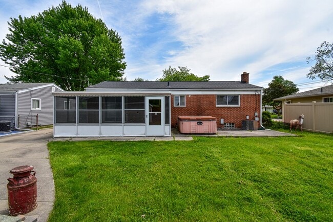 Building Photo - 33755 Newport Dr
