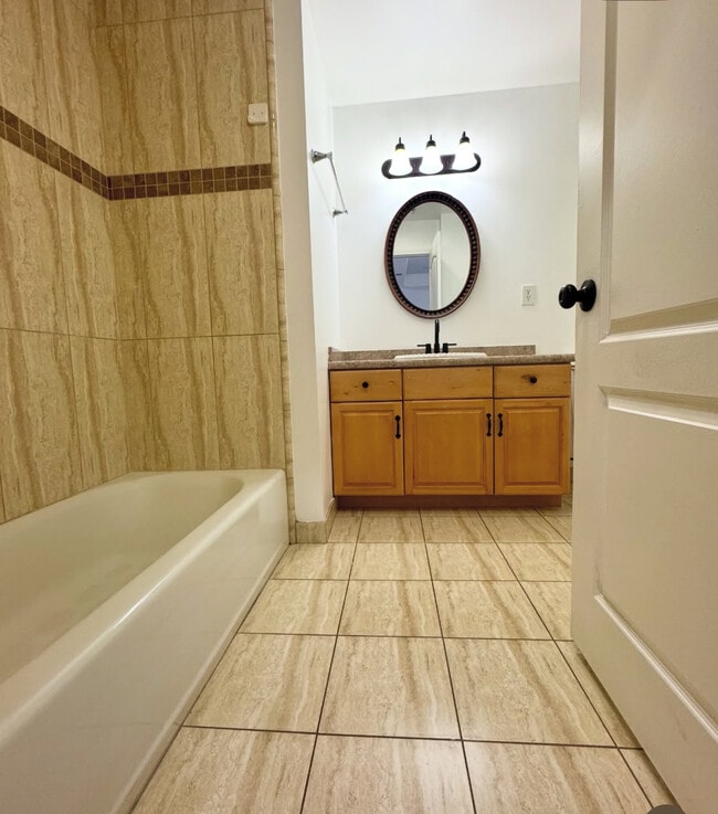 Building Photo - 303 W Verdugo Ave