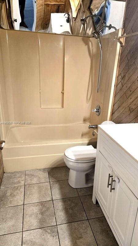 Building Photo - 2622 Sheridan St