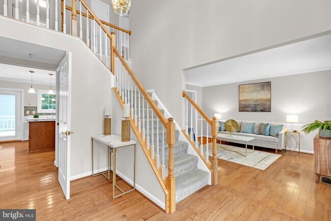 Building Photo - 9112 Silver Pointe Way