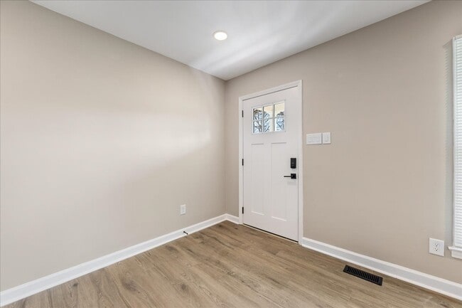 Building Photo - 4700 Walden Ct