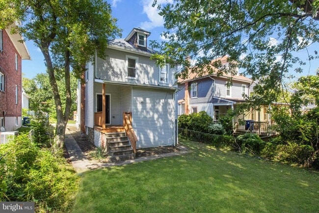 Building Photo - 505 McCabe Ave