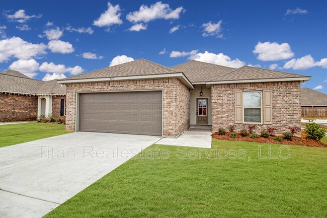 Primary Photo - 526 Elwick Dr