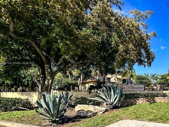 Building Photo - 7876 NW 11th Pl