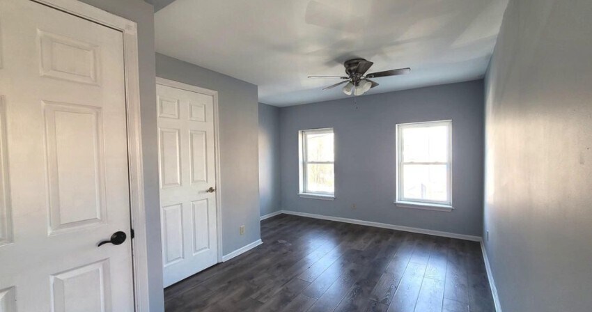 Building Photo - 122 N Scott St