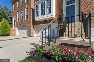 Building Photo - 22051 Chelsy Paige Square