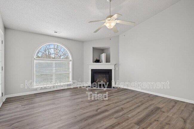 Building Photo - 4285 Cedarcroft Ct