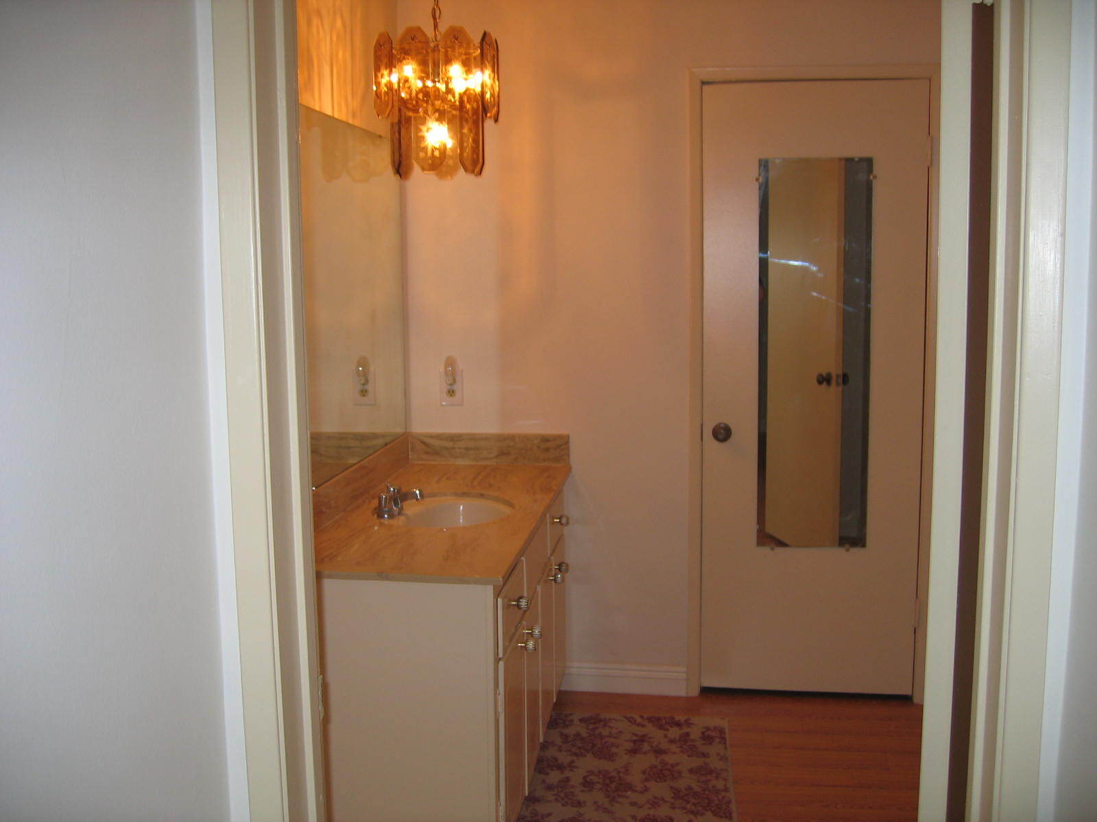 Building Photo - 5353 Yarmouth Ave