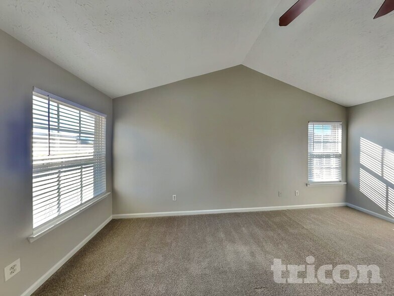 Building Photo - 988 Winding Down Way