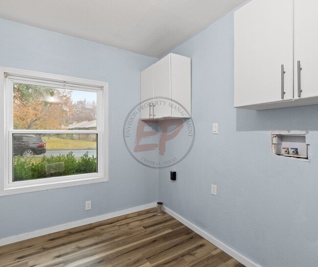 Building Photo - 828 N 43rd St