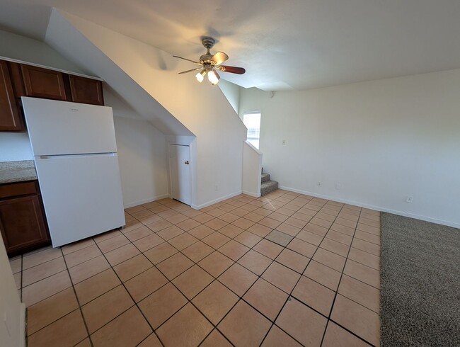 Building Photo - 2 Bedroom Condo in the Escalante Community...