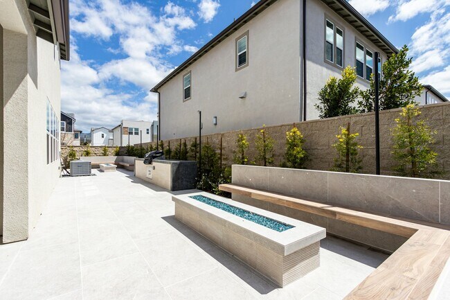 Building Photo - Incredible Fully Furnished New Home In Lak...