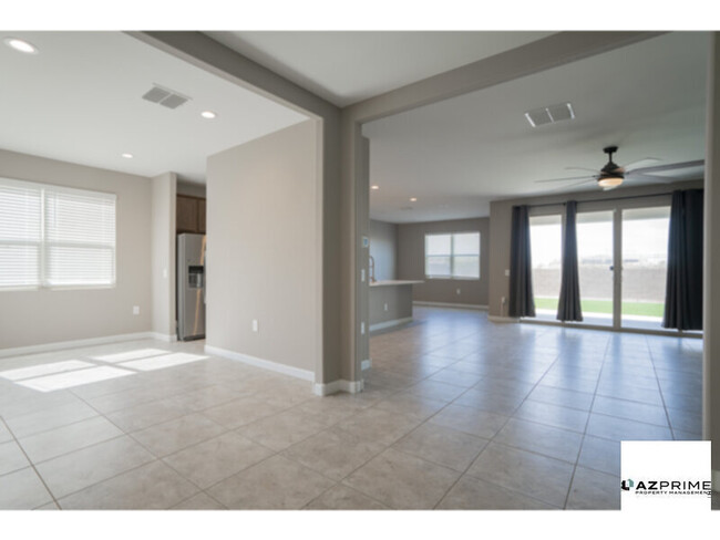 Building Photo - Stunning 4/3 house in Buckeye's Tartesso S...