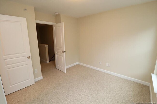 Building Photo - 8011 Sunset Branch Ct