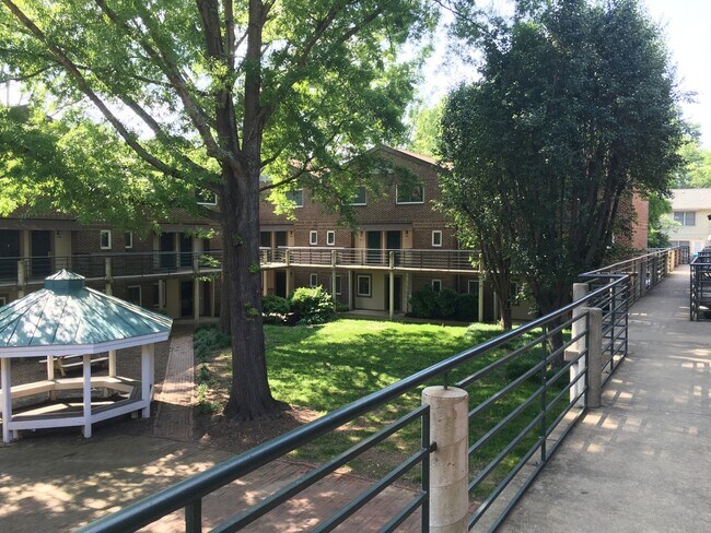 Building Photo - Walk to Campus from Chancellor Square!  Up...