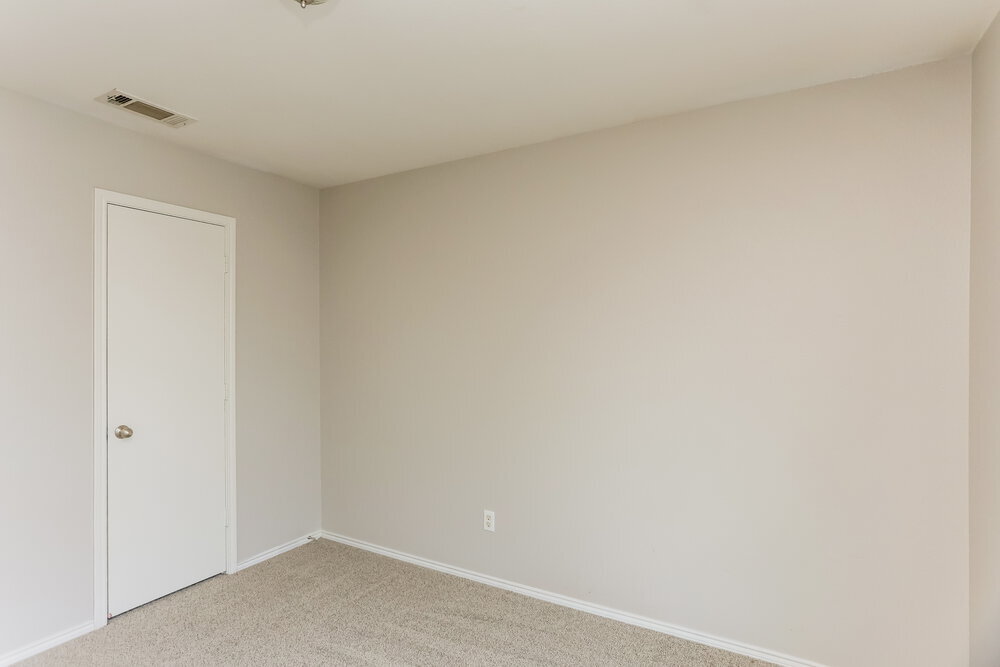 Building Photo - 9715 Checota Dr