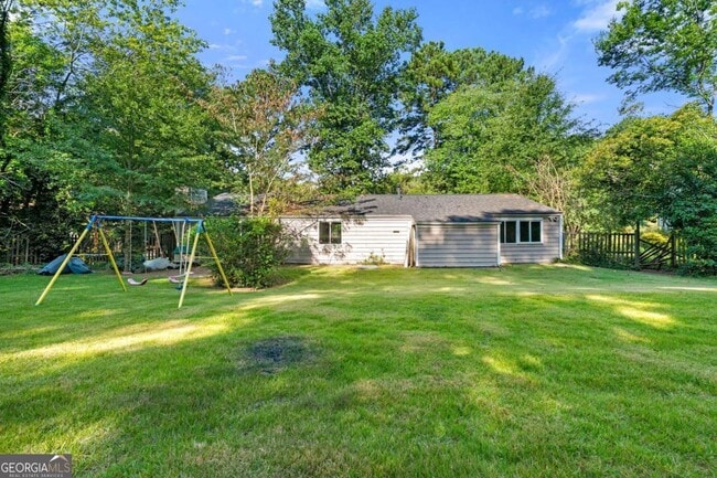 Building Photo - 1069 Martin Rd