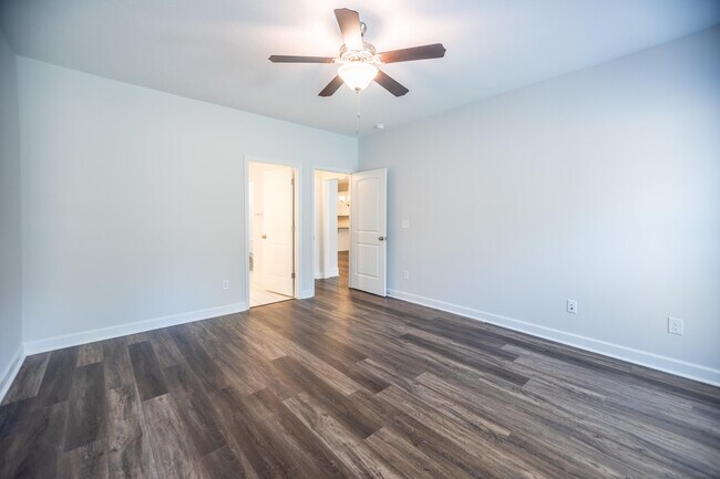 Building Photo - 7172 Paisley Cir